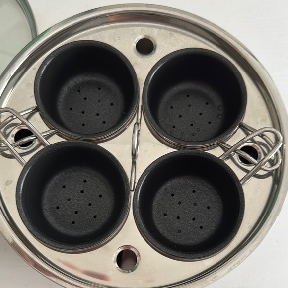 Four Egg Poacher Stainless Steel with Non Stick Egg Cups - Picture 3 of 11